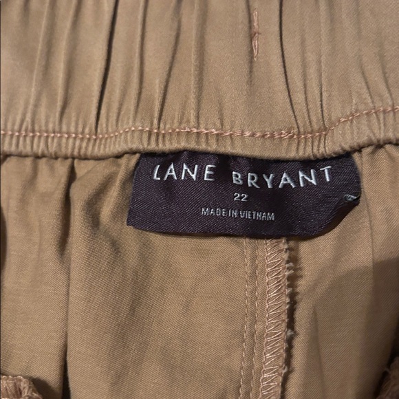 Lane Bryant Tan Capris size 22 - Picture 2 of 8